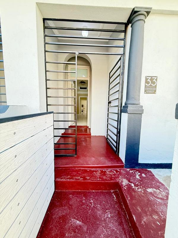 To Let 1 Bedroom Property for Rent in Woodstock Western Cape